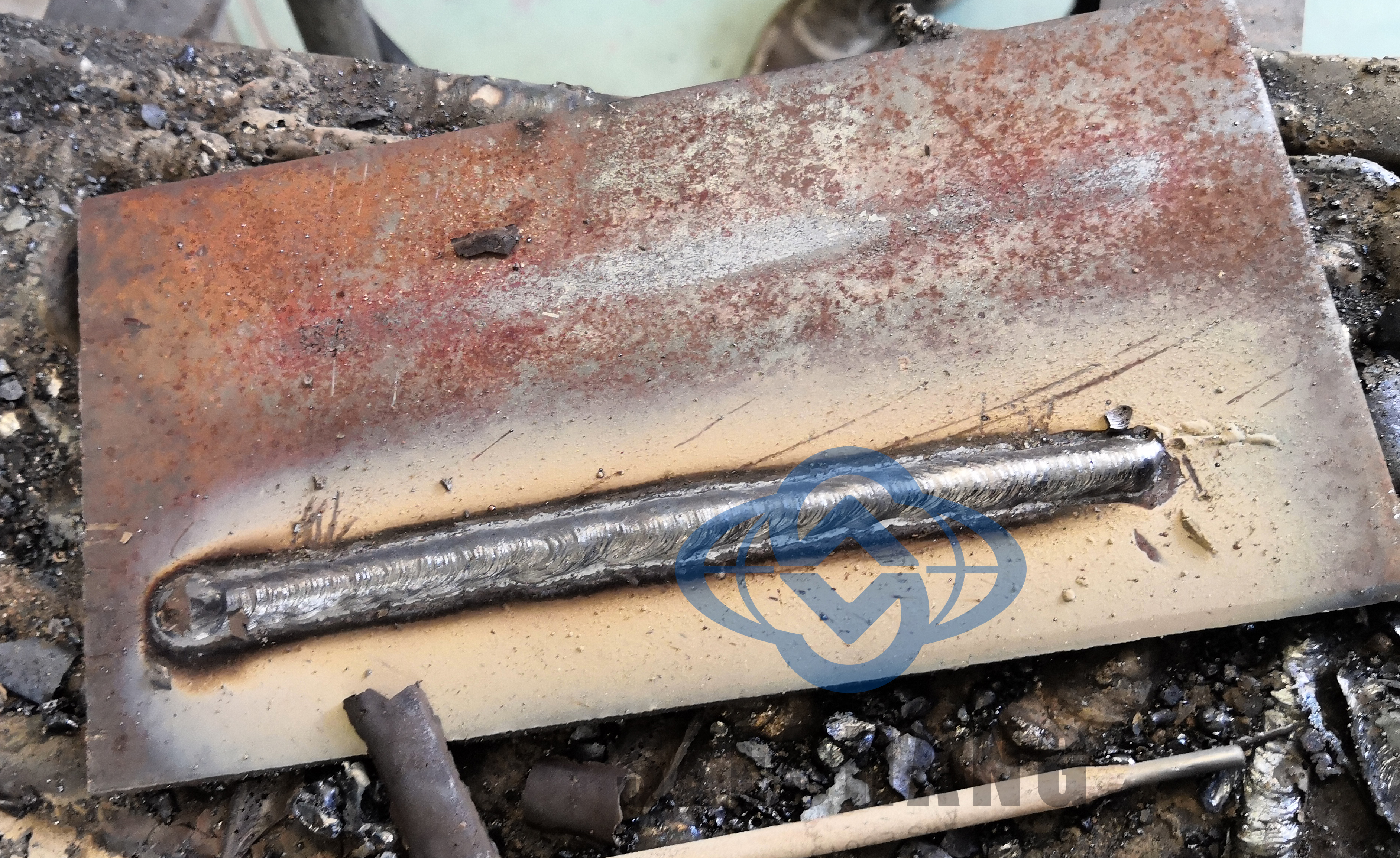 Guida agli elettrodi di saldatura: acido vs. Di base