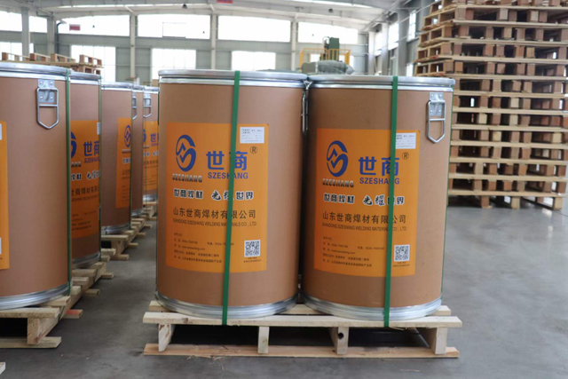 Filo per saldatura in acciaio a basso tenore di carbonio, produttore di filo per saldatura ER70S-6 in Cina